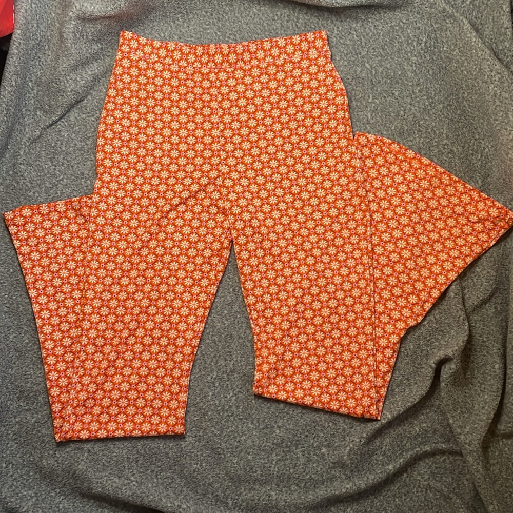 Wild Fable flared leggings